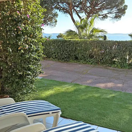 アパート Massilia 18